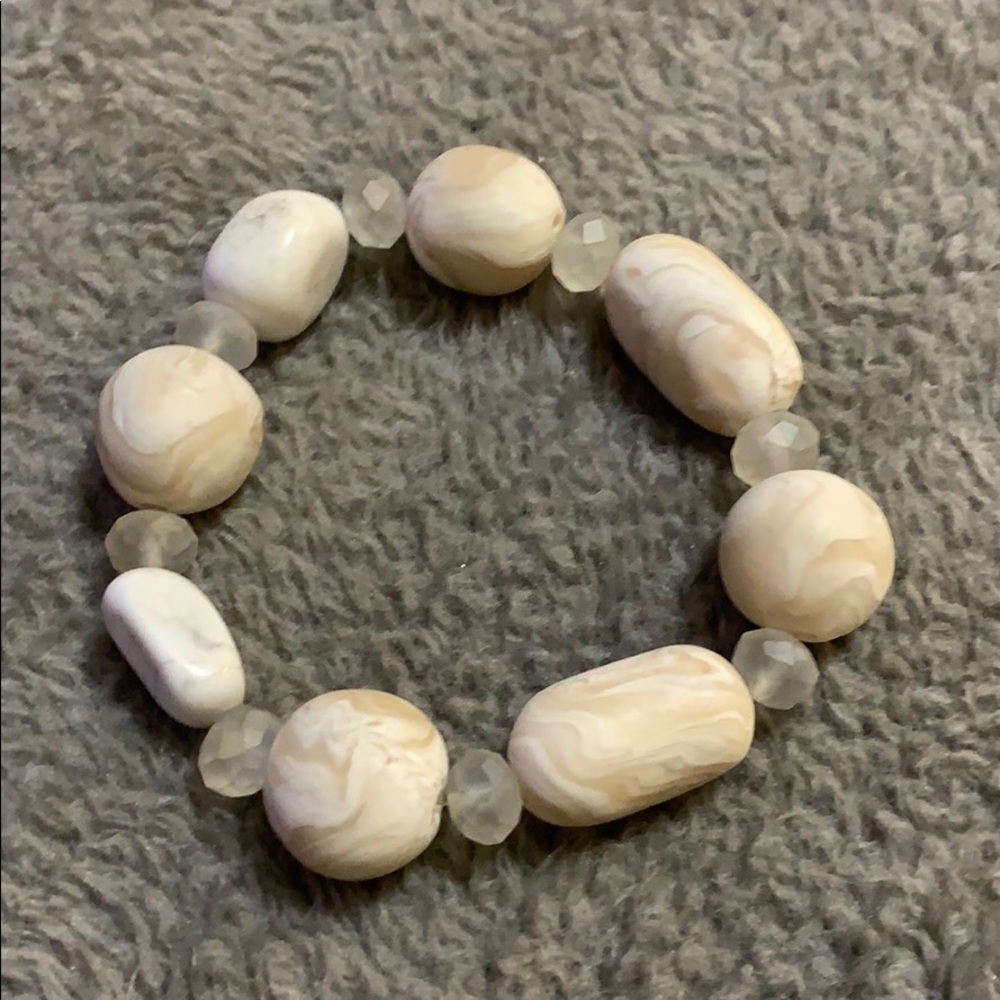 White wood and stone bracelet